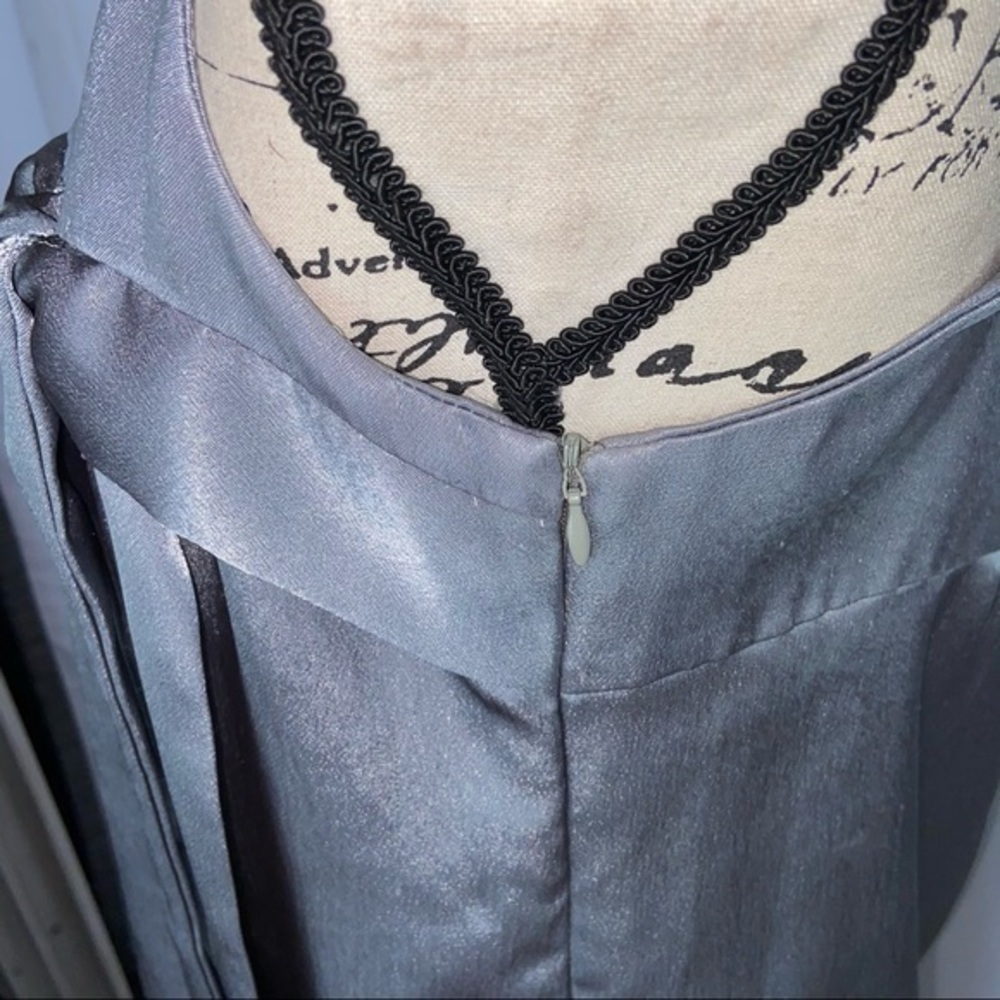 Soda Blu Metallic Satin Trapeze Tie Front Cocktail Shift Silver Gray Dress - Picture 8 of 11